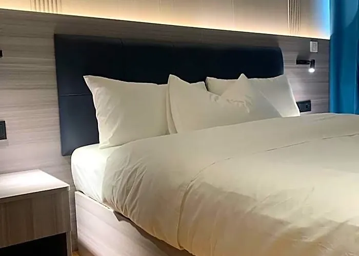 Hotel Mooncity & Boardinghouse