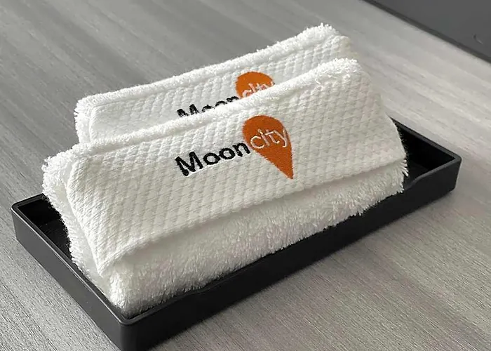 Hotel Mooncity & Boardinghouse *